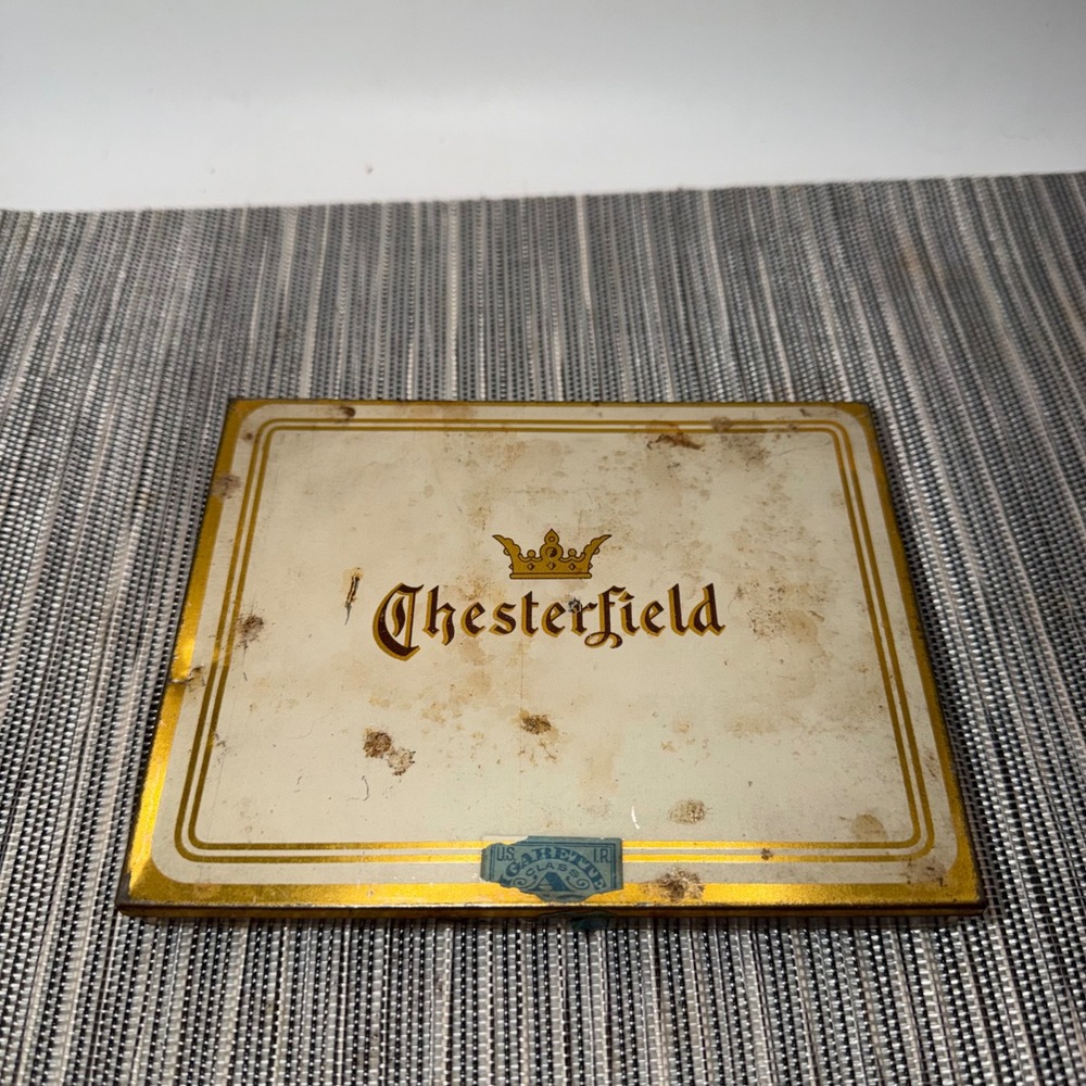 Vintage Chesterfield Cigarette Tin Liggett Myers Gold White‎ Metal Box 50 Count